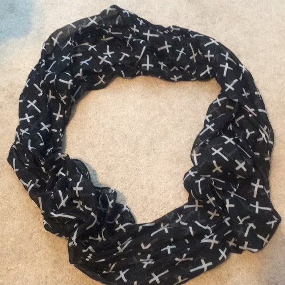 Scarf - Picture 1 of 2